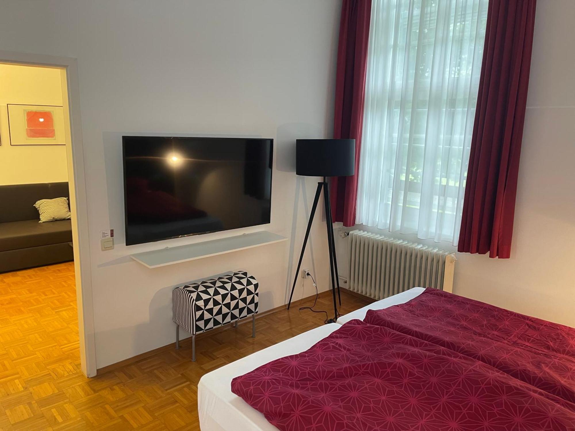 Whliving - Apartments & Studios In Констанц Экстерьер фото