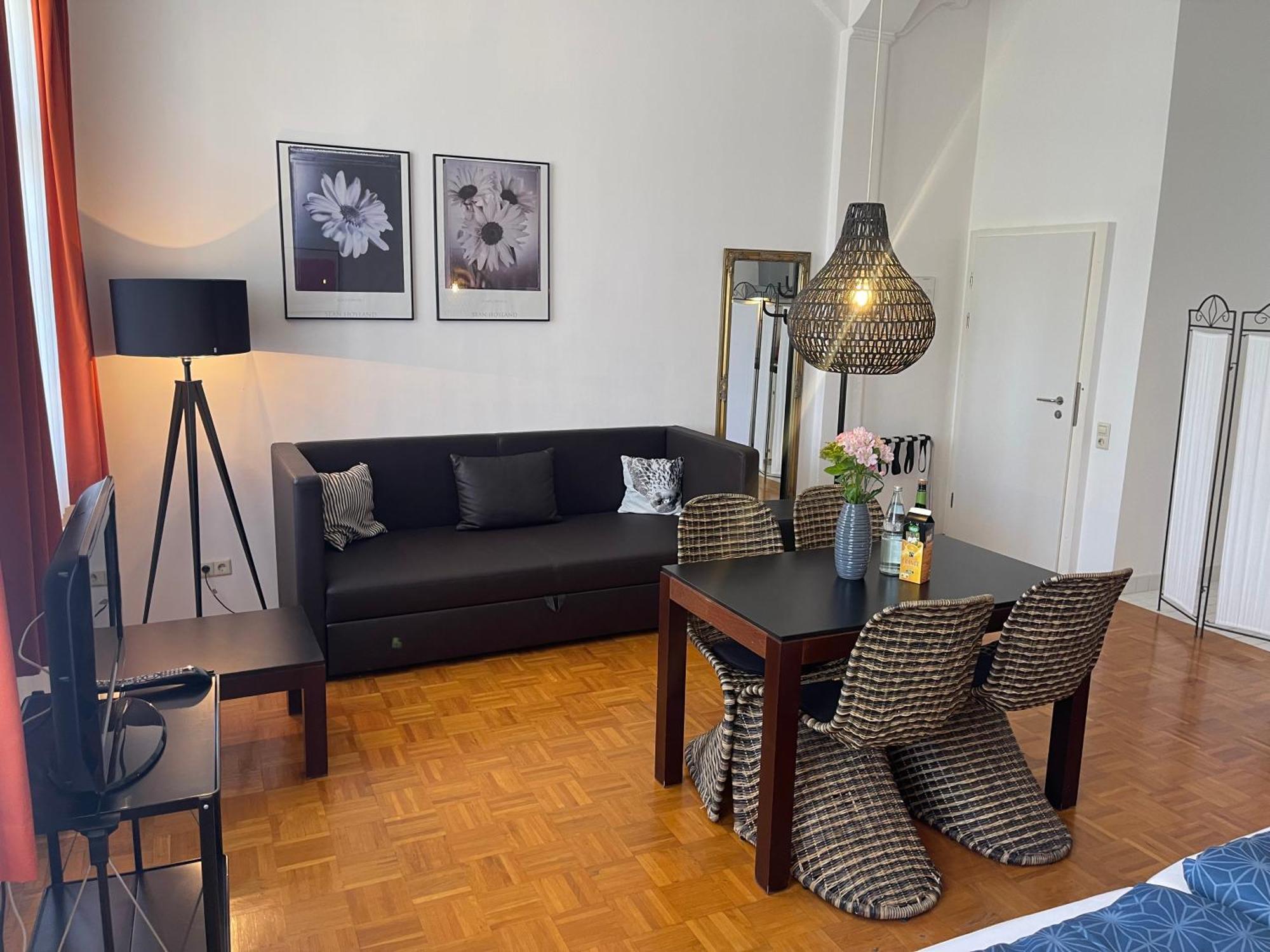 Whliving - Apartments & Studios In Констанц Экстерьер фото