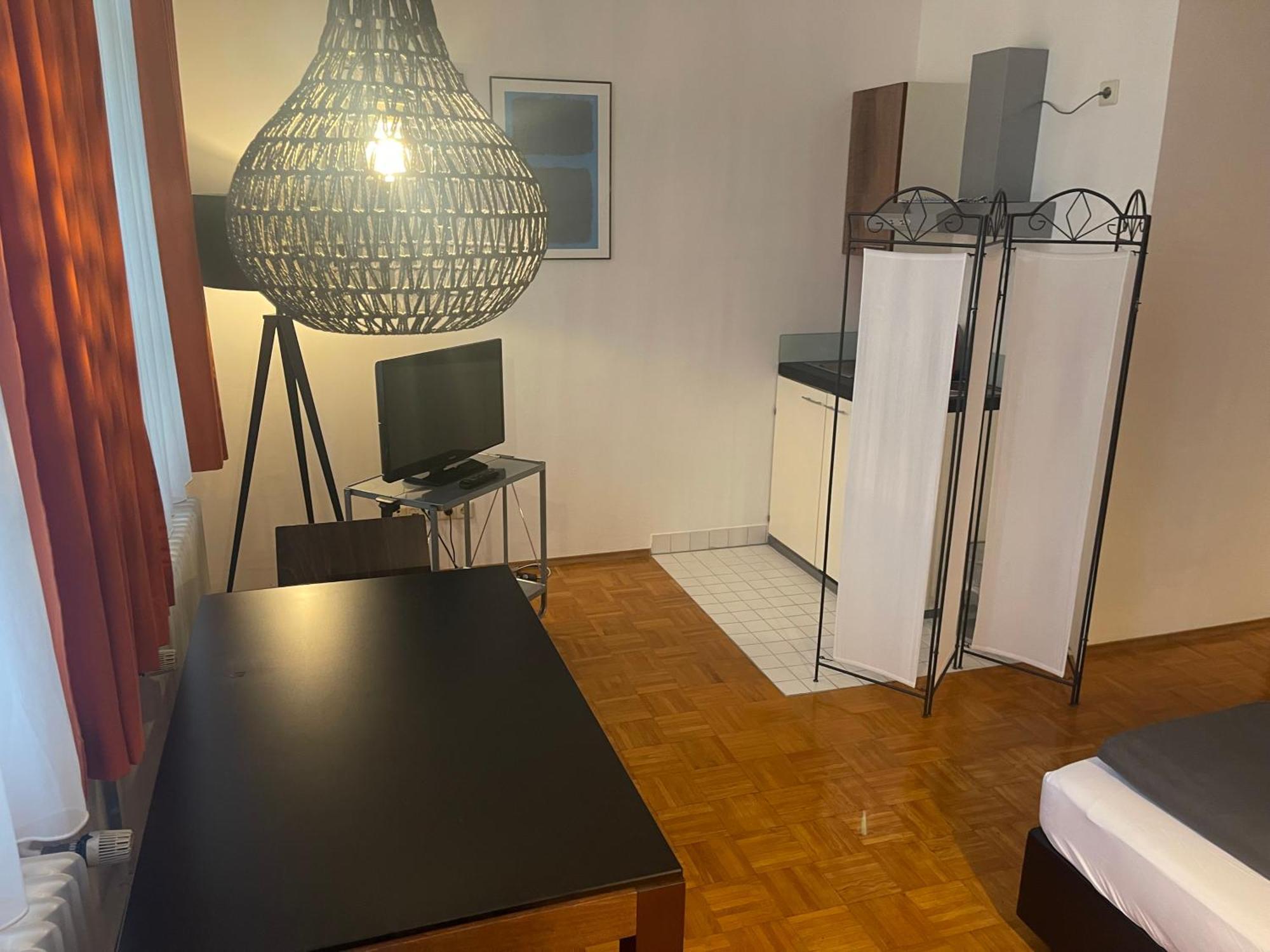 Whliving - Apartments & Studios In Констанц Экстерьер фото