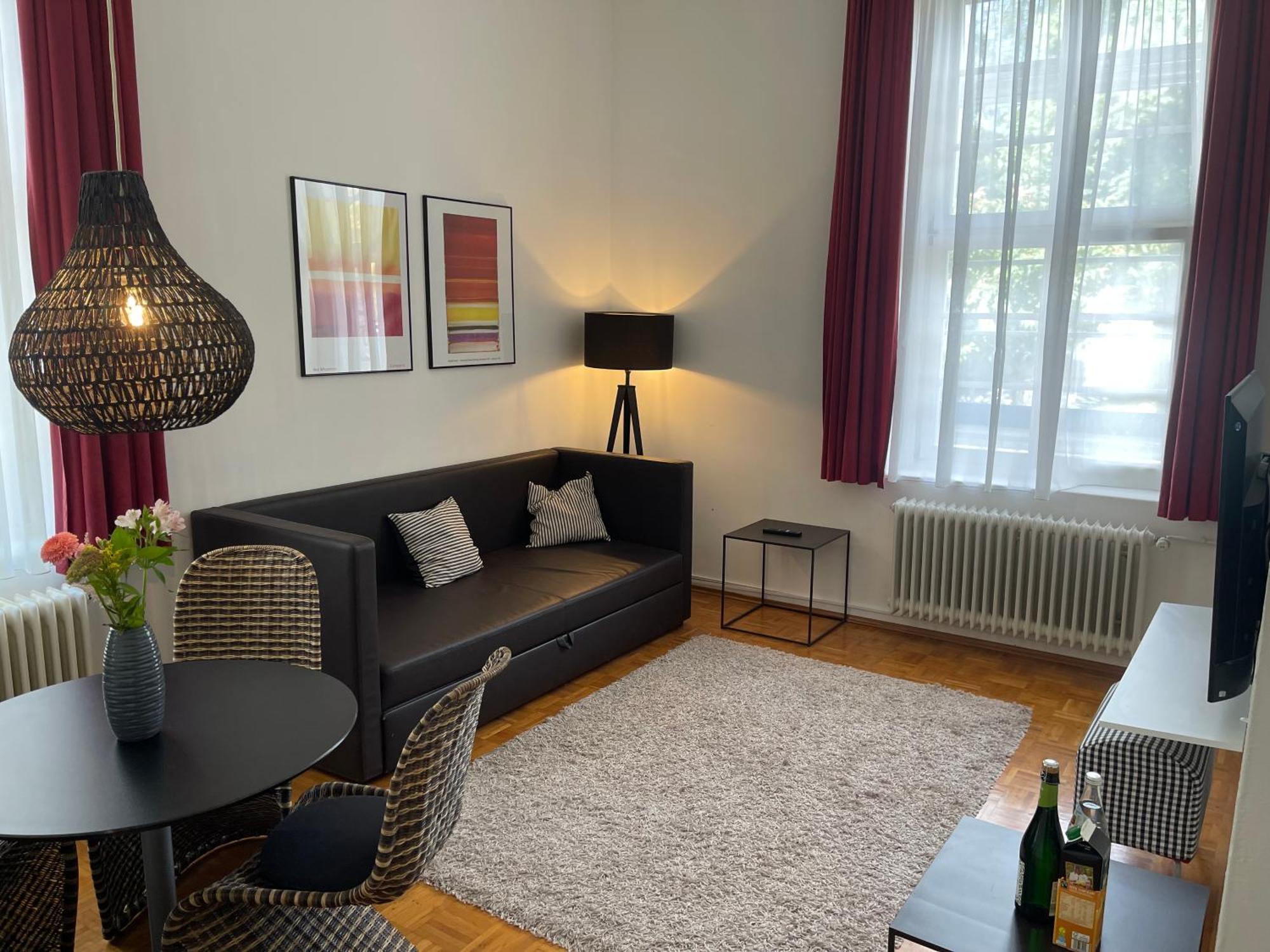 Whliving - Apartments & Studios In Констанц Экстерьер фото