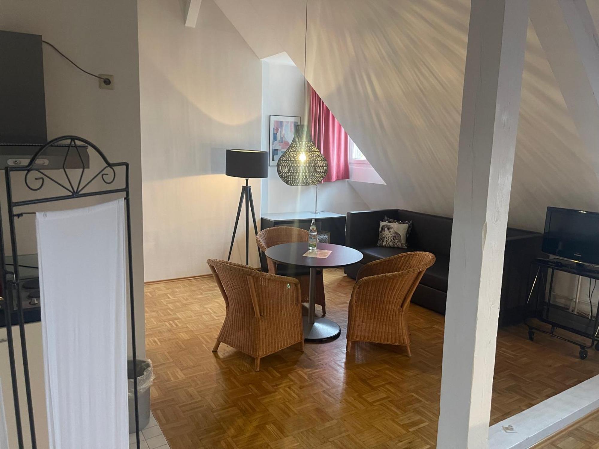Whliving - Apartments & Studios In Констанц Экстерьер фото