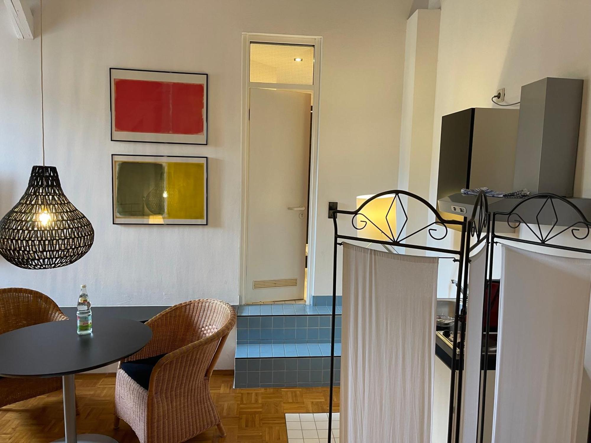 Whliving - Apartments & Studios In Констанц Экстерьер фото