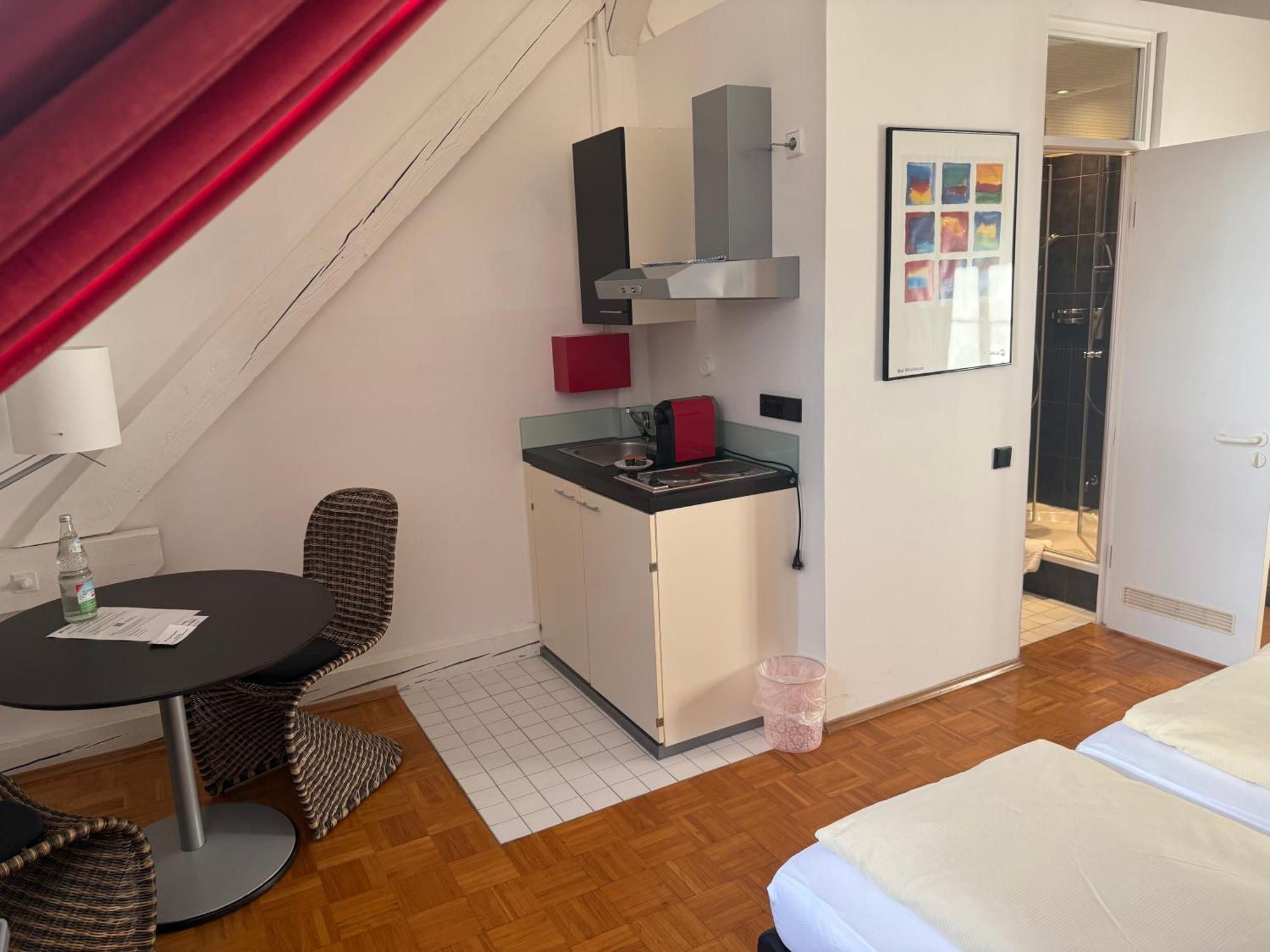 Whliving - Apartments & Studios In Констанц Экстерьер фото