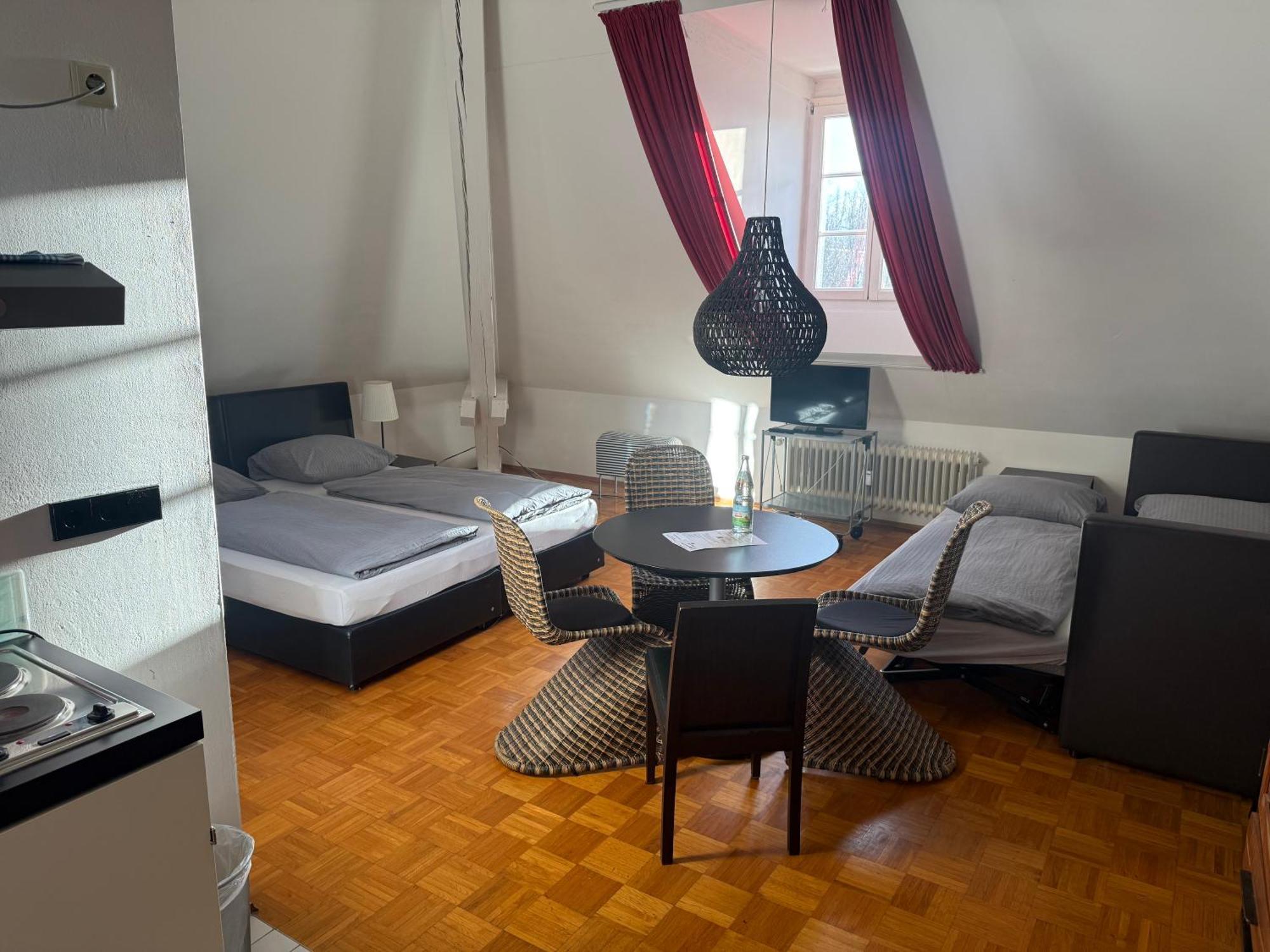 Whliving - Apartments & Studios In Констанц Экстерьер фото